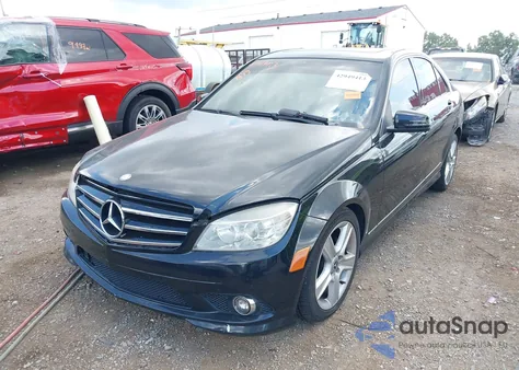 2010 Mercedes-Benz C 300 Luxury 4Matic/Sport 4Matic from USA, damaged, VIN WDDGF8BB1AR115560